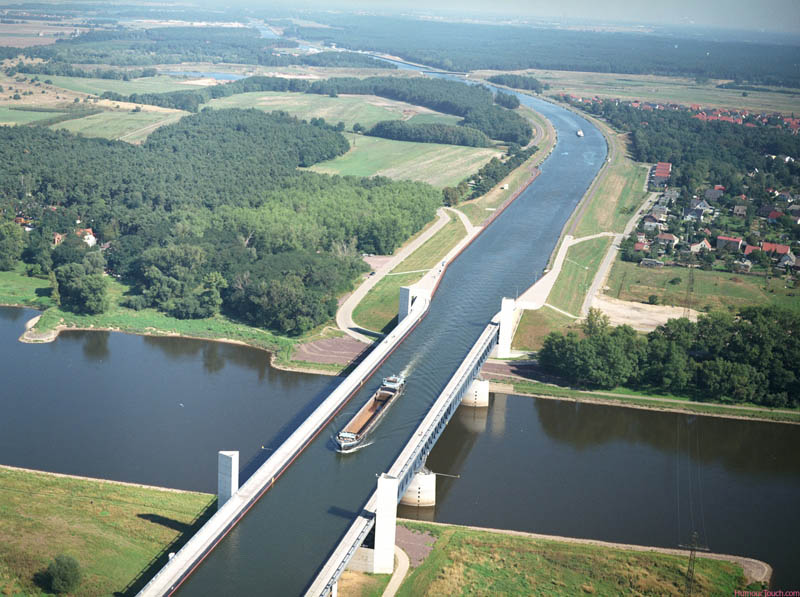 20120412 - Incredible Water Bridge in Germany