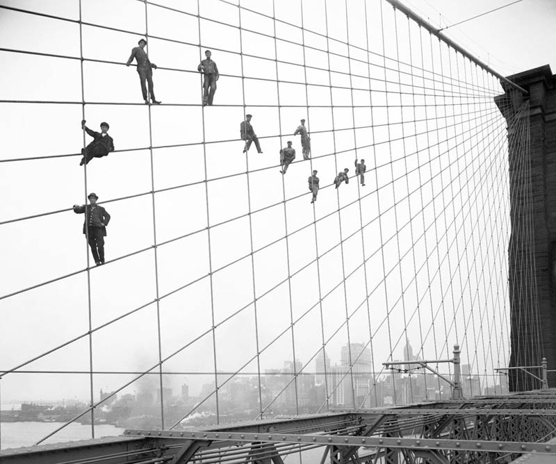 20120430 - Hanging out on Brookly bridge